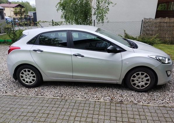 Hyundai I30 cena 32000 przebieg: 126800, rok produkcji 2013 z Rybnik małe 79